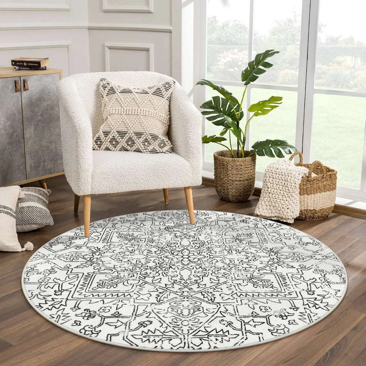 Alarie Modern Vintage Medallion Distressed Ornate Black Area Rug