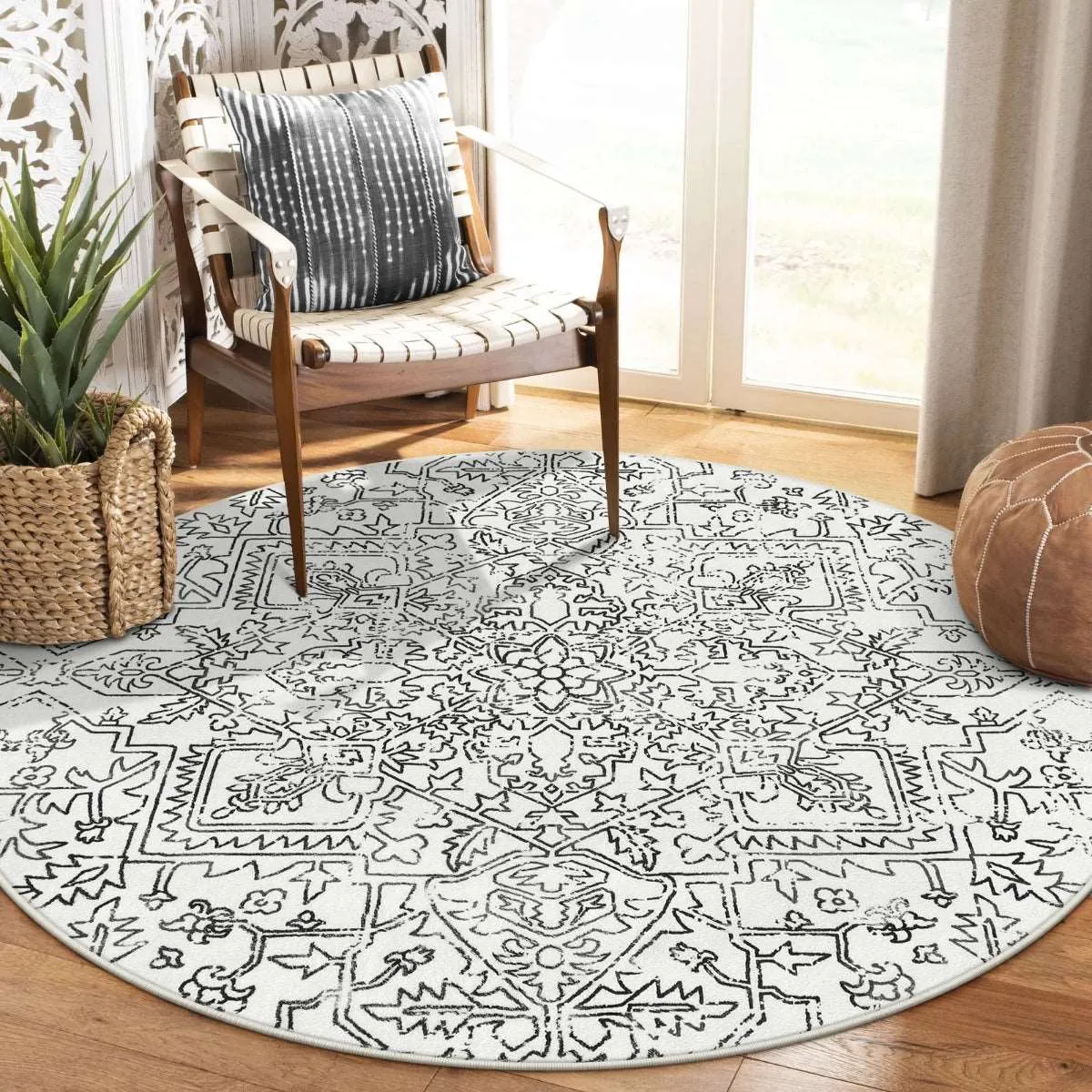 Alarie Modern Vintage Medallion Distressed Ornate Black Area Rug