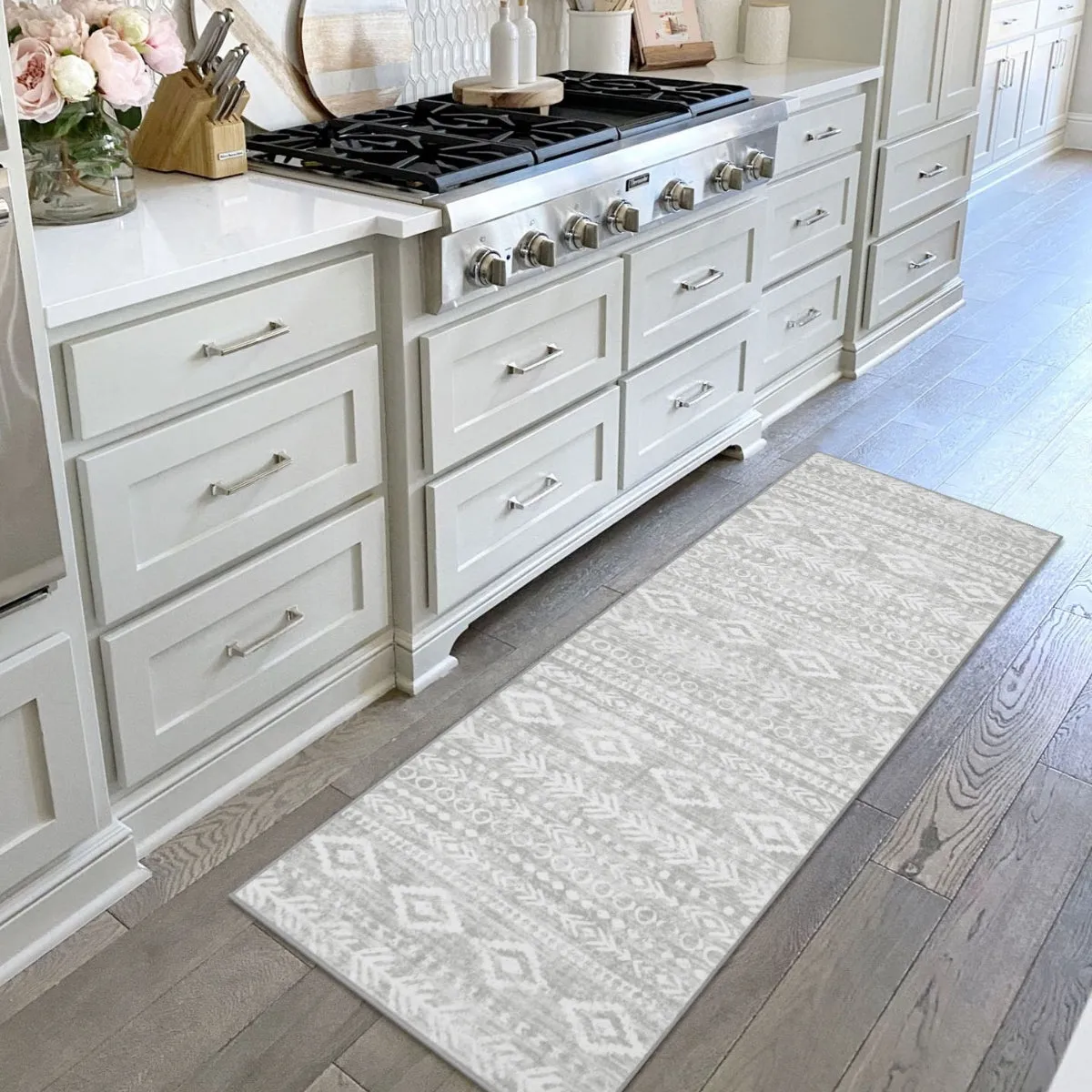 Varena Modern Rustic Farmhouse Moroccan Tribal Grey/White Rug